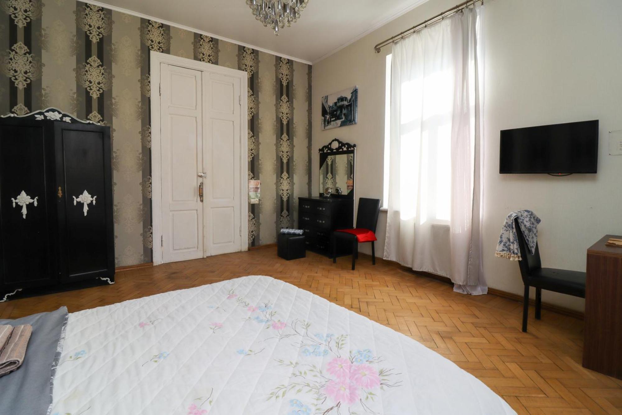 Leon Rooms Tbilisi Exterior photo